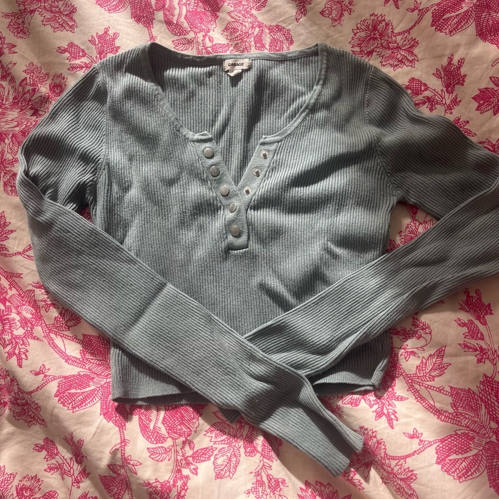 Garage cropped longsleeve size small